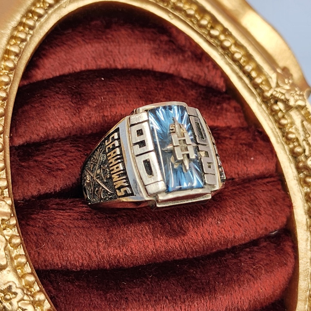 Jostens Lustrium Seahawks Jared Blue Stone Vintage Men's Class Ring Classic